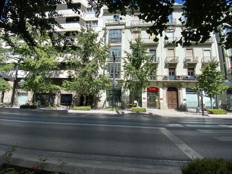 Gran Vía Centro Catedral con Parking Ascensor WiFi - image 10