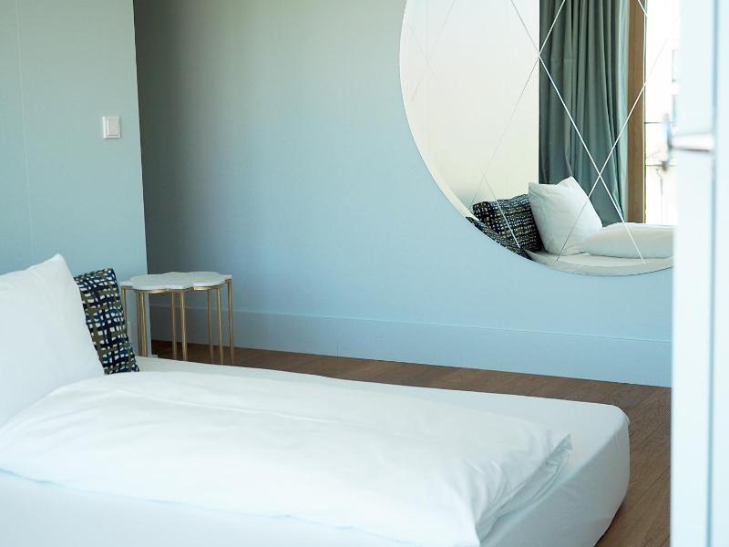 Suite image 2