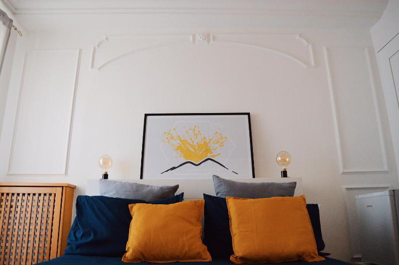 Deluxe Room image 2