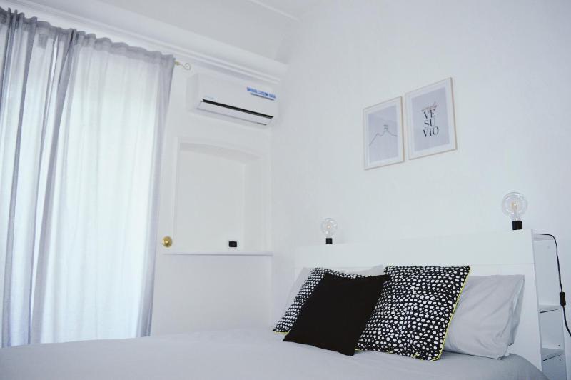 Double Room with Private External Bathroom image 3