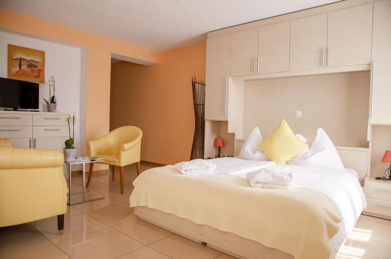 Superior Double Room image 2