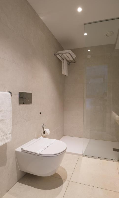 Double or Twin Room with Mountain View image 3