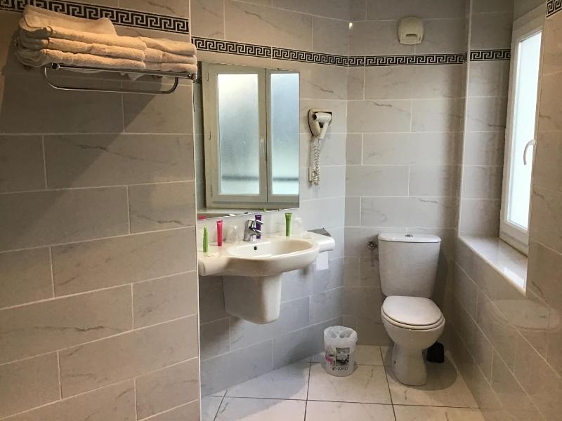 Special Offer - Double or Twin Room image 2