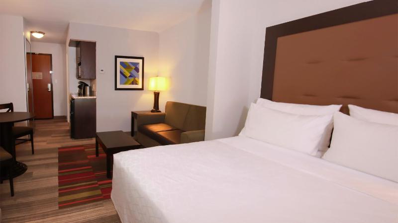 King Suite image 4