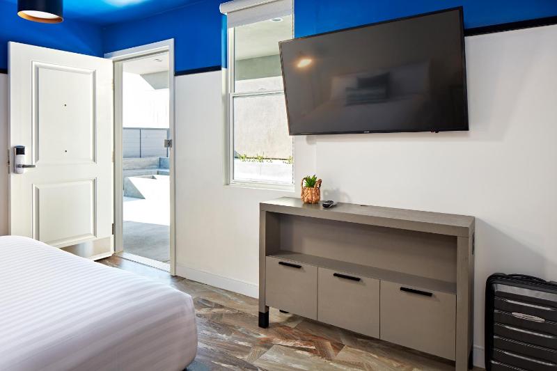 Pacific View Inn San Diego - image 2