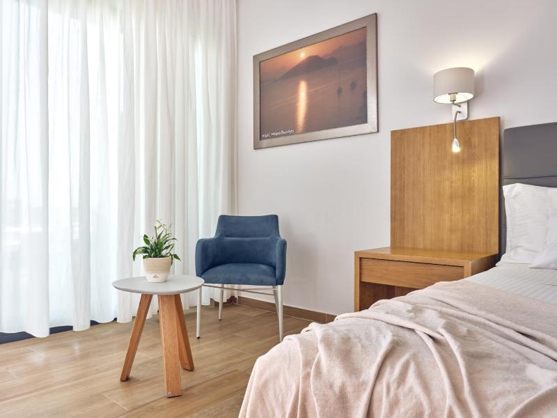 Junior Suite with Sea View image 4