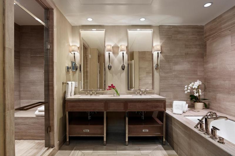 King Suite image 3