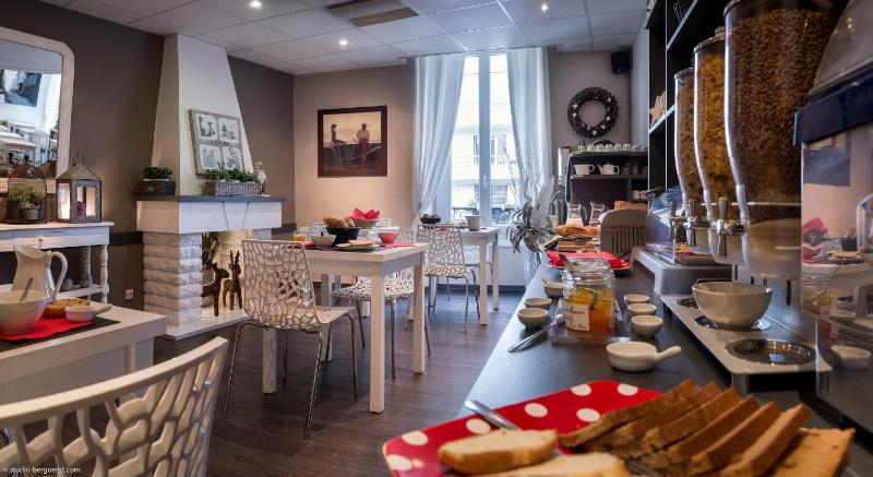 Hôtel des Alpes - image 10