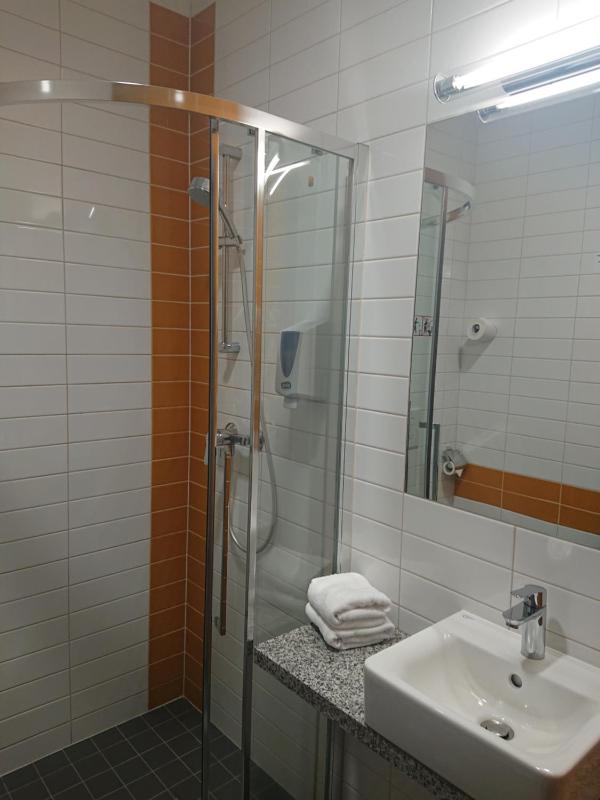 Single Room with Private Bathroom image 4
