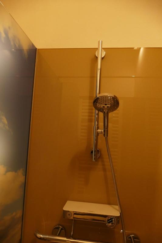 Apartment image 3