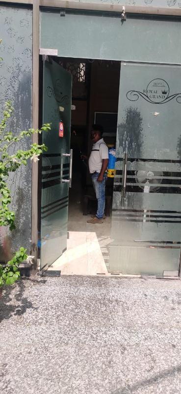 Hotel Royal Grand - Opposite Axis Bank East Patel Nagar - image 9