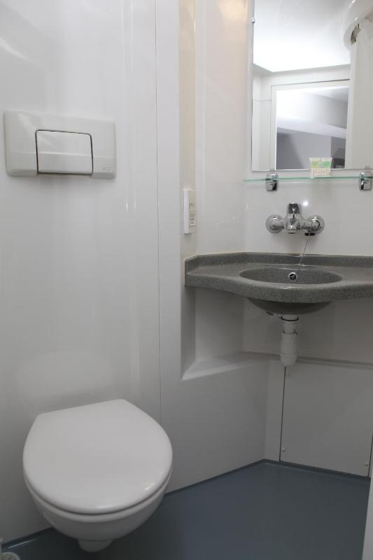 Double Room image 2