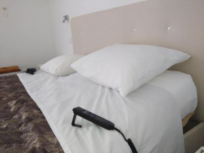Double Suite with River View image 3