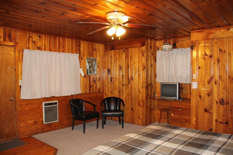 Standard Cottage image 2