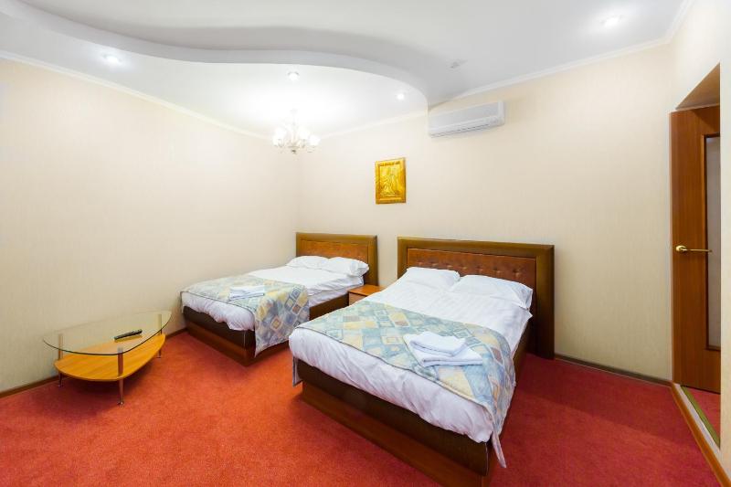 Standard Triple Room image 3