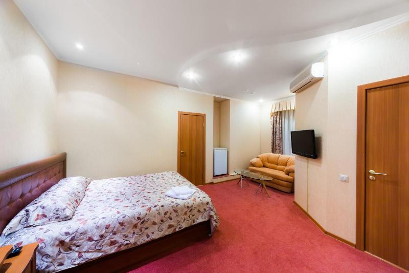 Superior Double Room image 3