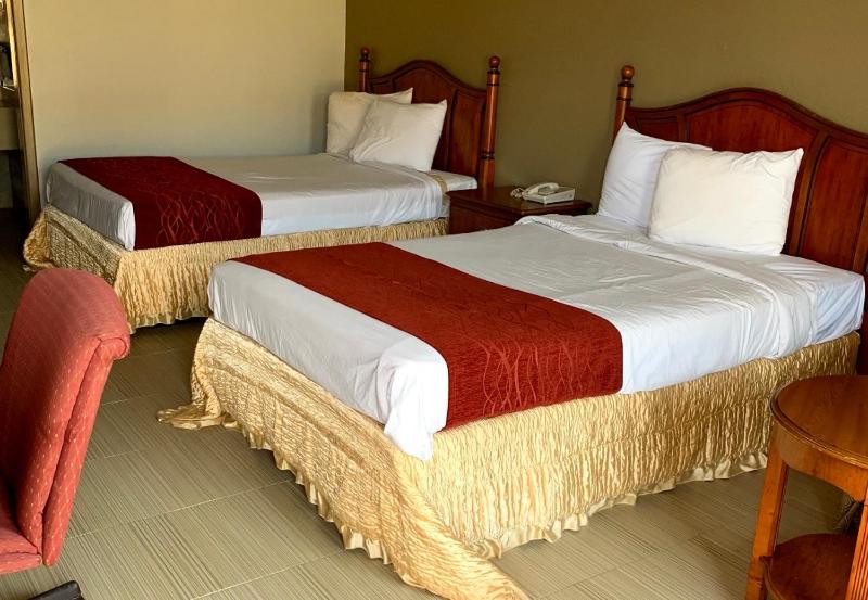 Double Room image 1