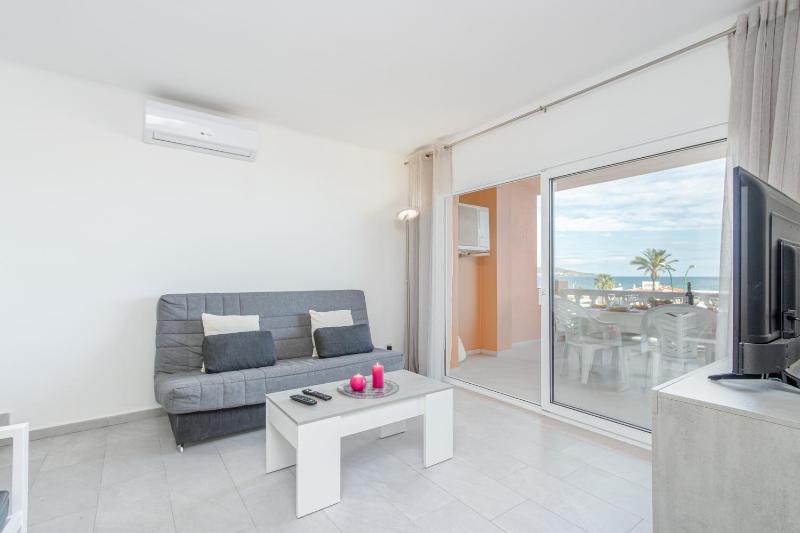 Apart-rent Apartamento Gran reserva 0076 enfrente de la playa - image 28