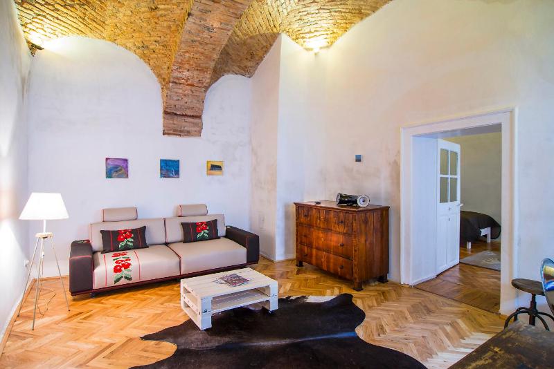 Luxury Two-Bedroom Apartment - Mihail Kogalniceanu 6 image 2