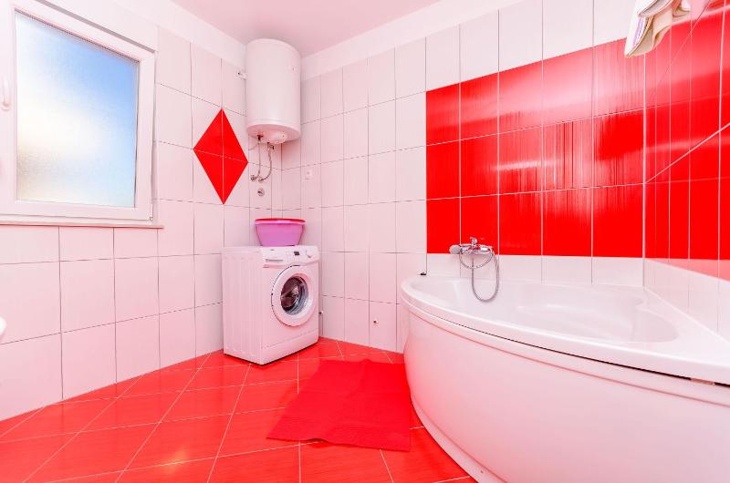 Three-Bedroom Apartment Standard image 4