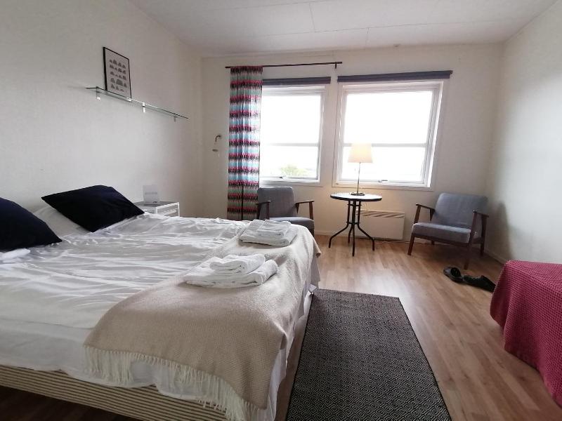 Deluxe Double Room with Sea View image 2