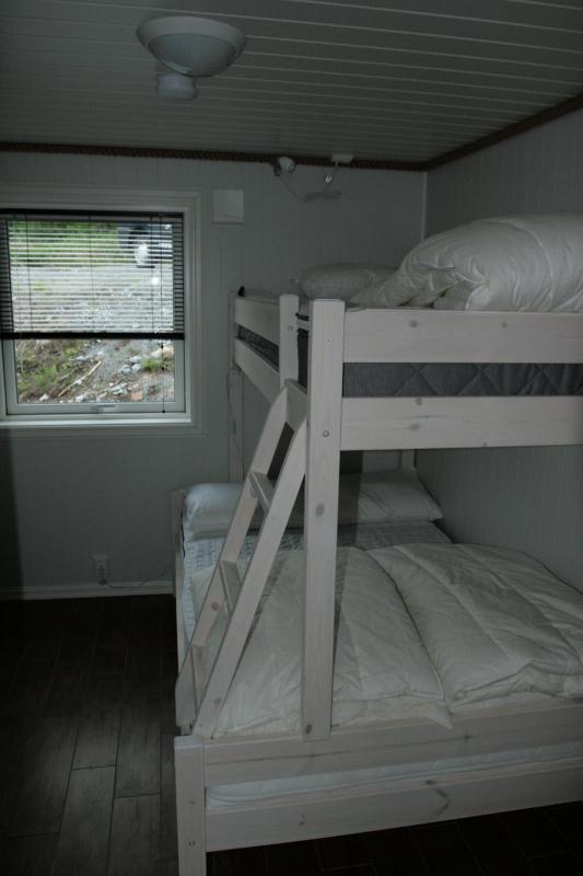 Two-Bedroom Cottage image 4