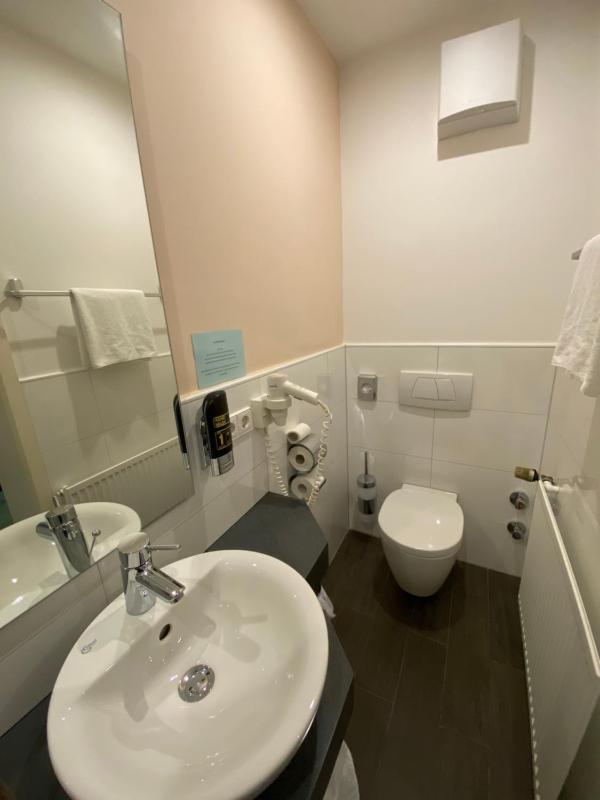 Superior Single Room image 3