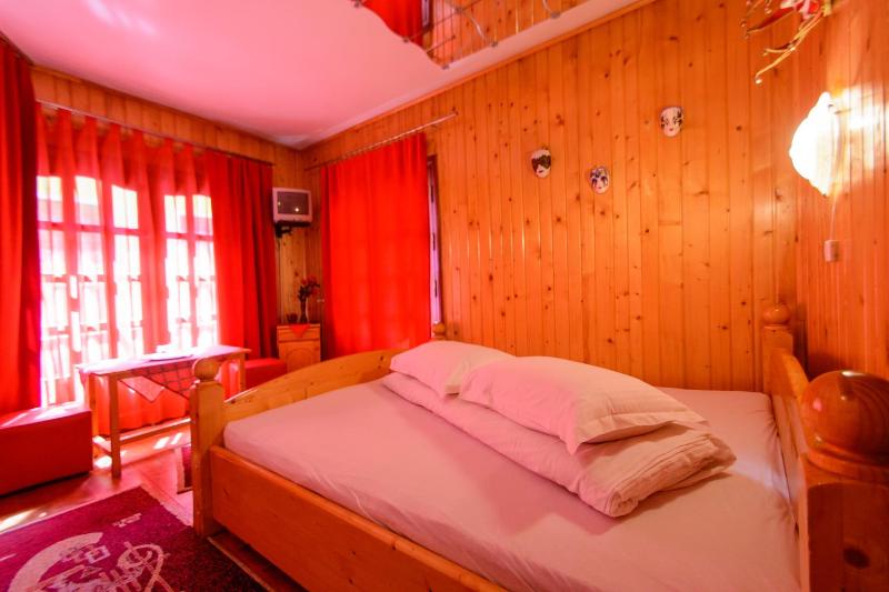 Budget Double Room image 2