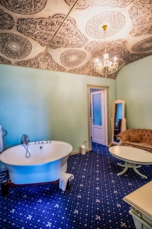 JMR Royal -Luxury Rooms & Private Sauna - image 18