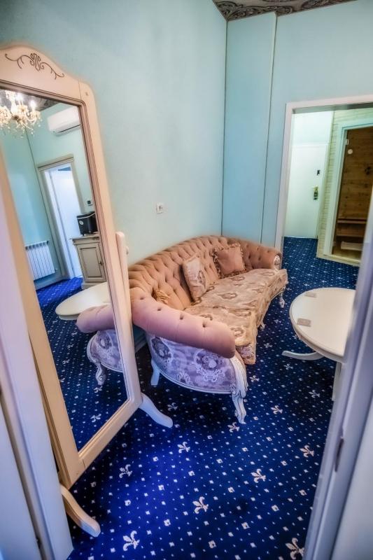 JMR Royal -Luxury Rooms & Private Sauna - image 36