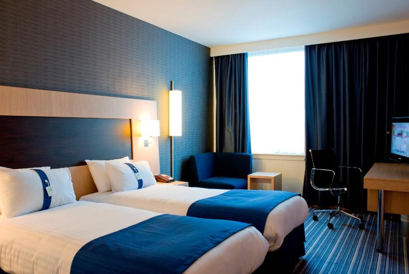 Standard Room with Two Single Beds image 2