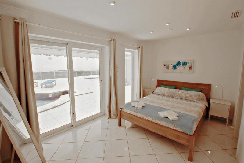 Bellavista - fantastic sea view villa in Moraira - image 12