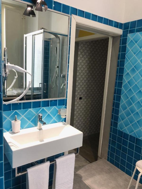 Standard Double or Twin Room image 1
