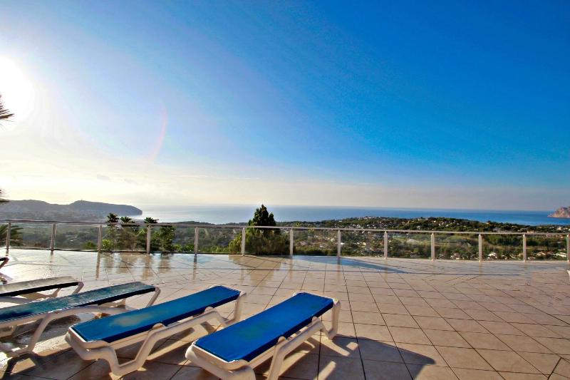 Bellavista - fantastic sea view villa in Moraira - image 16