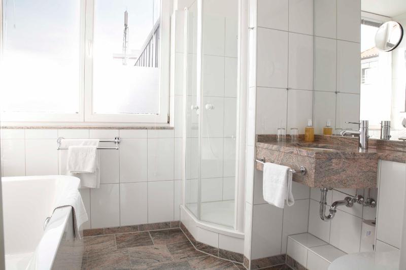 Penthouse Suite with Balcony image 3