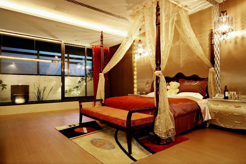 Spring Young Motel - image 27