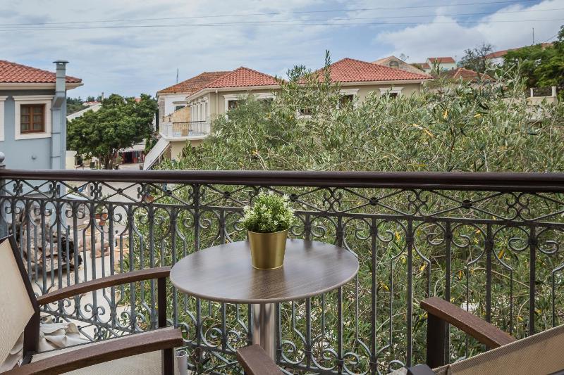 Superior Suite with Courtyard View - 106 image 2