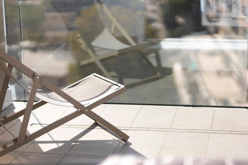 Deluxe Triple Room image 2