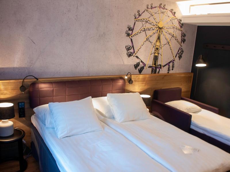 Standard Triple Room image 1
