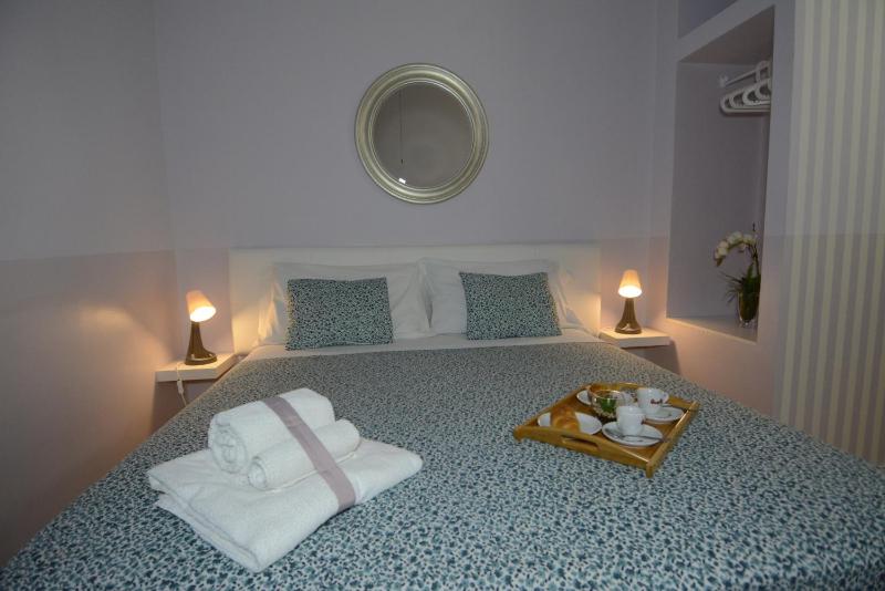 Family Room with Bathroom image 2