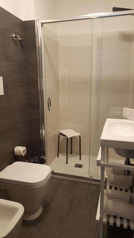 Alma Hotel - image 7