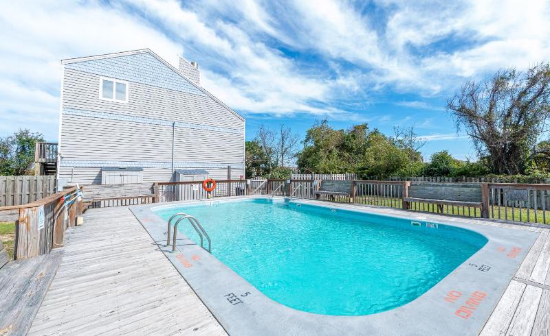 Atlantic Crest - Nags Head MP 11.5 Ocean View100 Yards to Beach Community Pool - image 1
