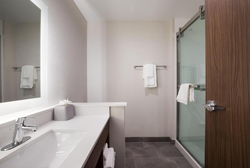 Standard Room image 1