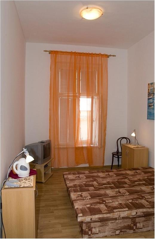 Hyde Park Hostel - image 6
