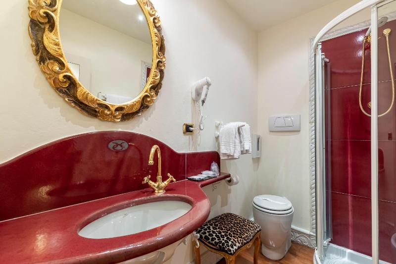Triple Room image 4
