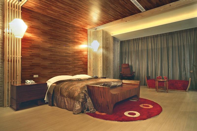 Spring Young Motel - image 32