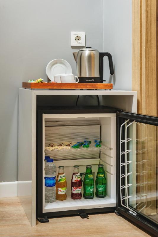 Deluxe Triple Room image 2