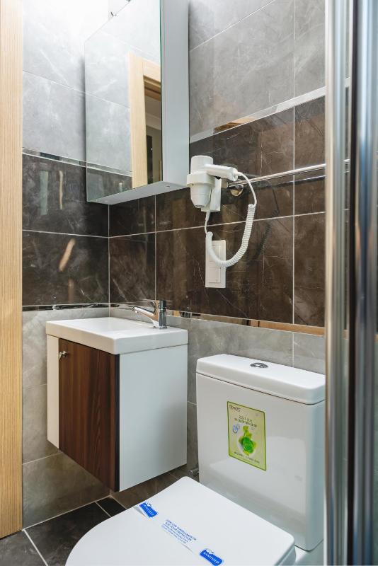 Deluxe Triple Room image 4