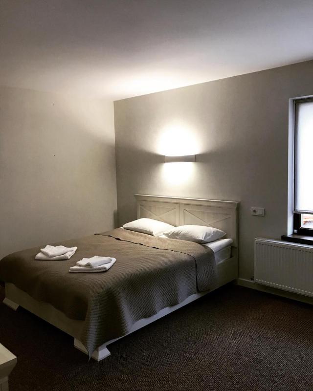 One-Bedroom Apartment image 1