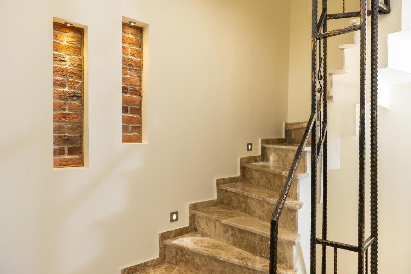 Gloria Suites Old City - image 9